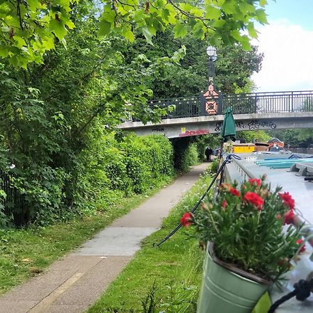 Comfy Canal Boat In Little Venice For Family & Friends Hotel London Exterior photo
