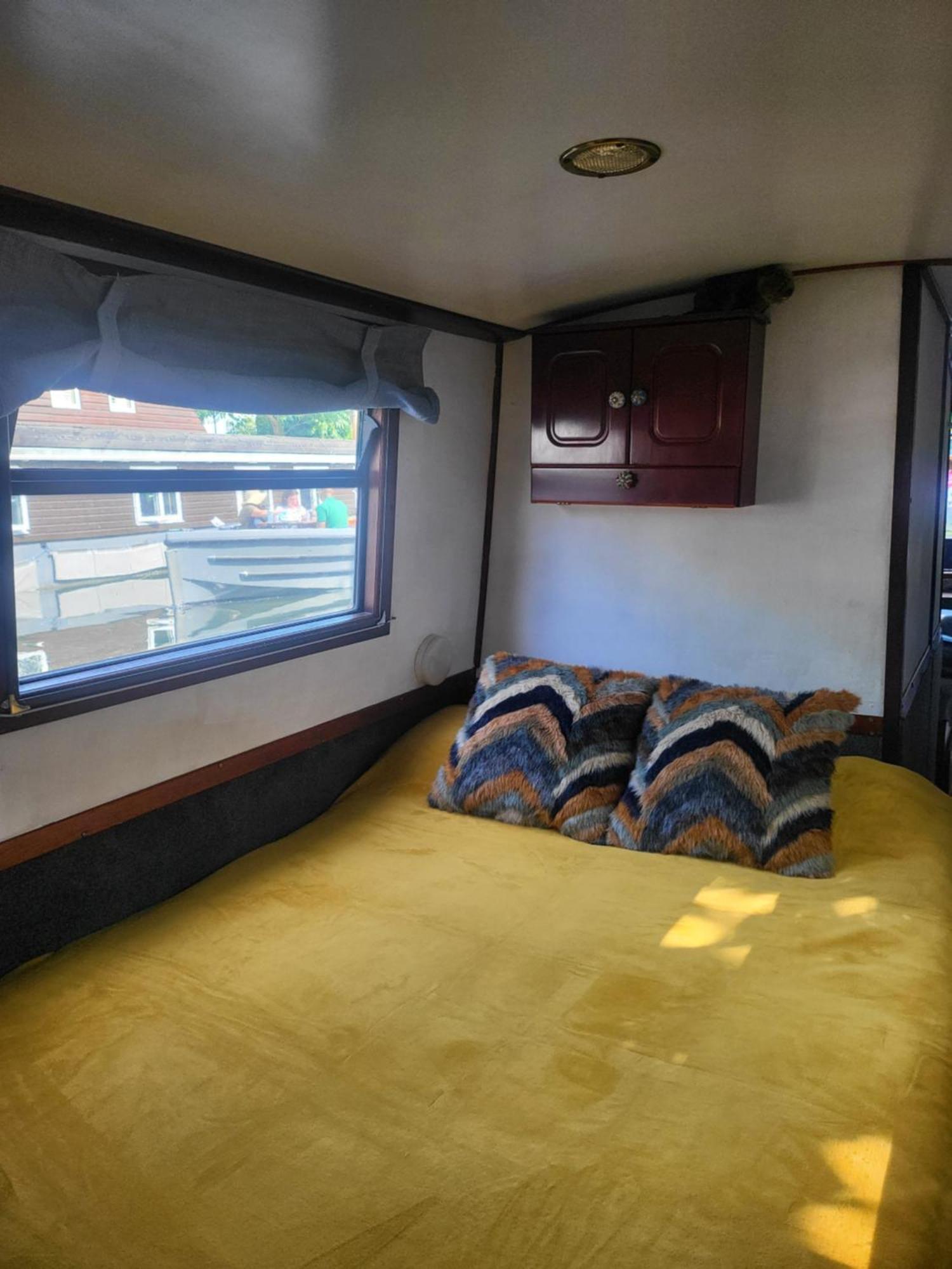 Comfy Canal Boat In Little Venice For Family & Friends Hotel London Exterior photo
