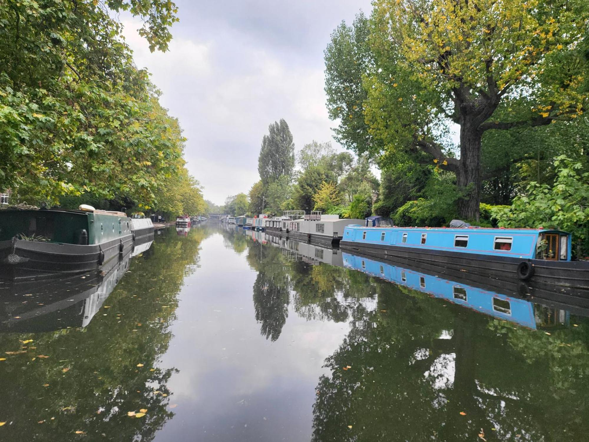 Comfy Canal Boat In Little Venice For Family & Friends Hotel London Exterior photo
