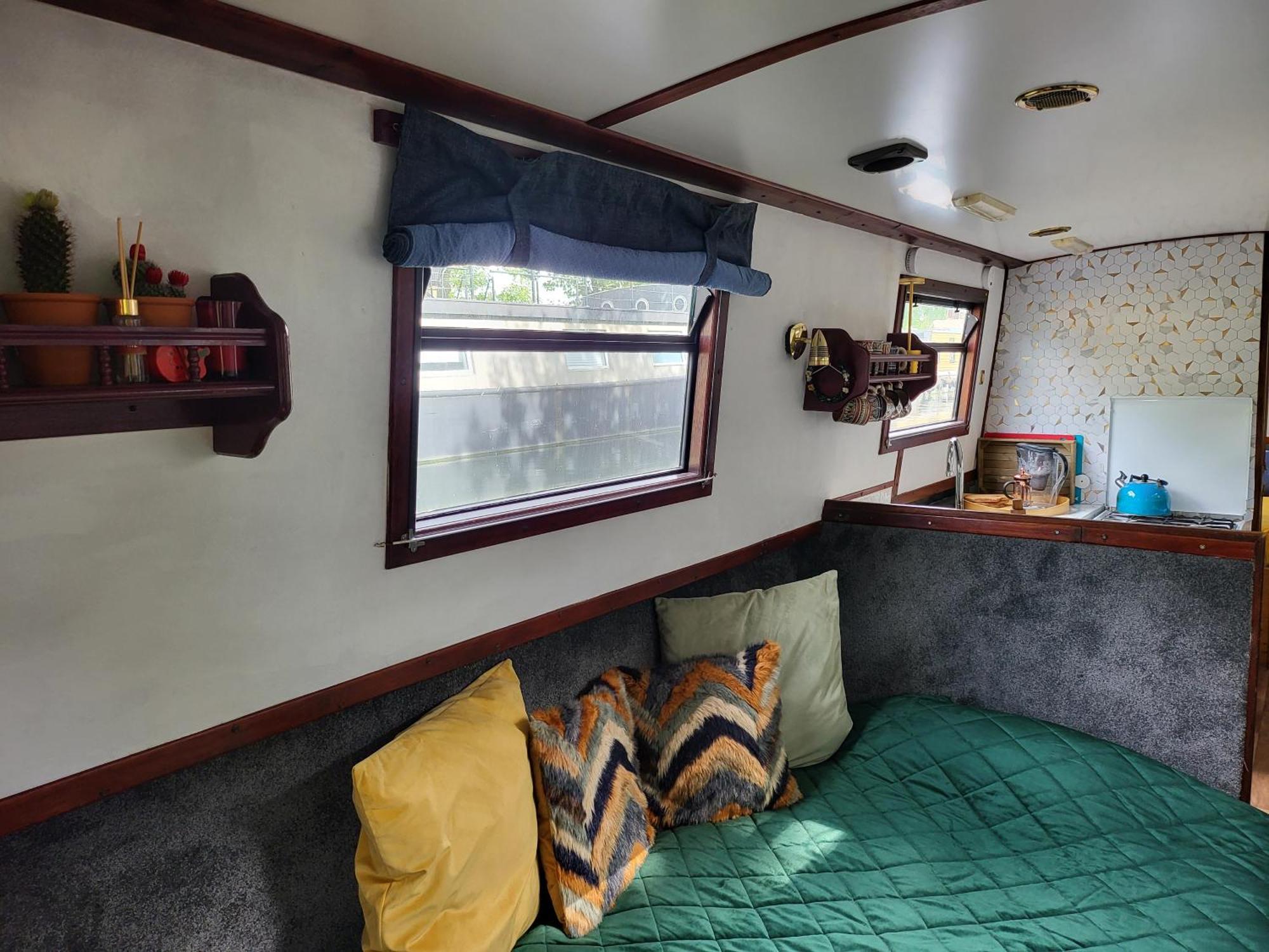 Comfy Canal Boat In Little Venice For Family & Friends Hotel London Exterior photo